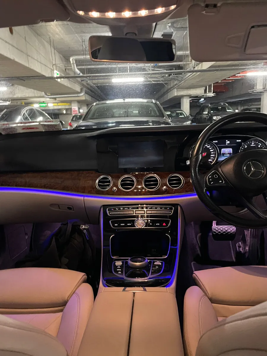 Mercedes-Benz E-Class 2016 - Image 3