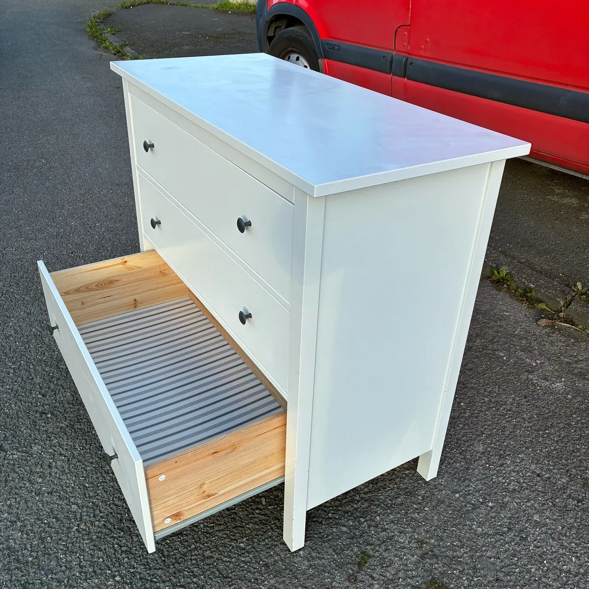 White Chest of Drawers - Image 3