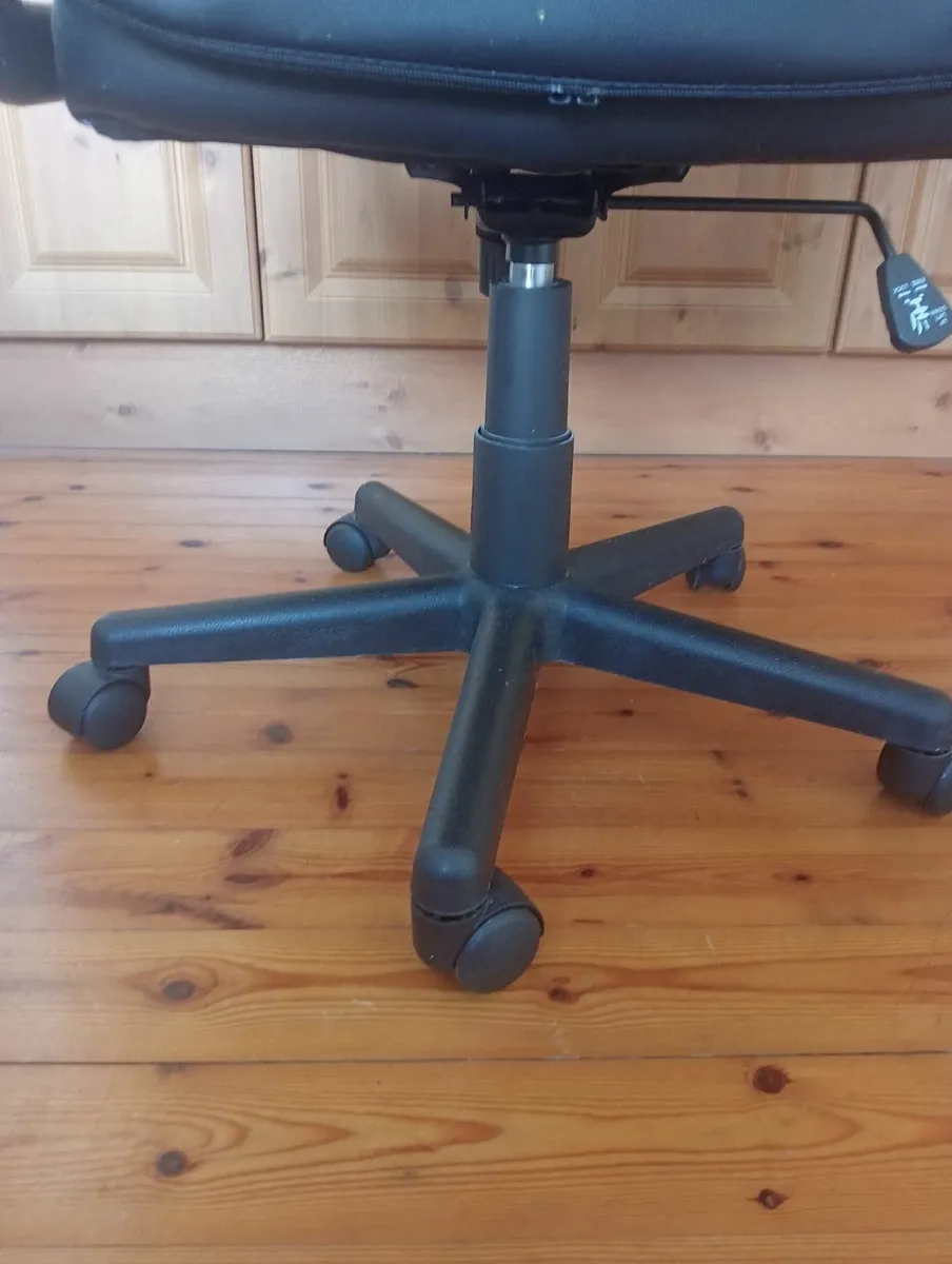 Office Chair - Image 2