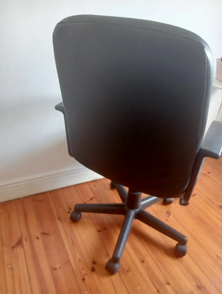 Office Chair - Image 3