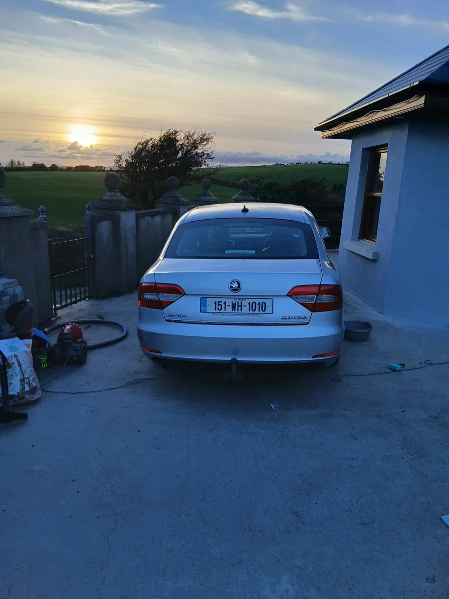 Skoda Superb 2015 - Image 1