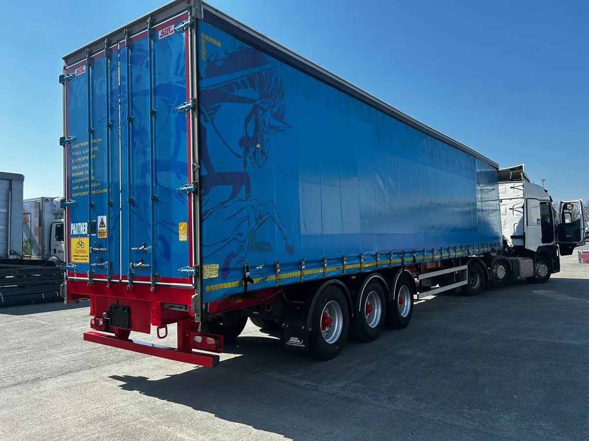 2015 SDC Curtainside - Image 2
