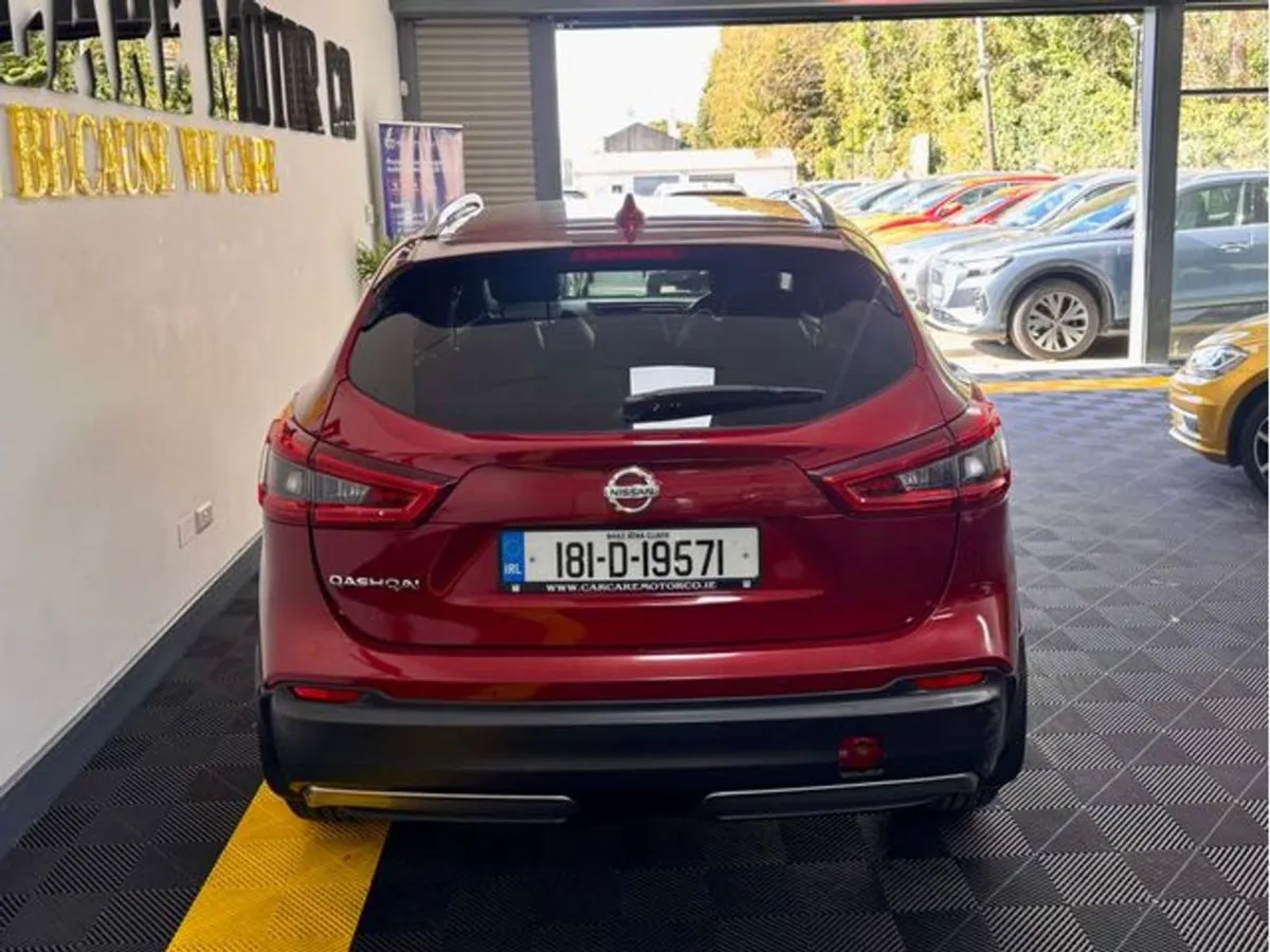 Nissan QASHQAI 1.2 SV CVT Premium SS Part 4DR - Image 4