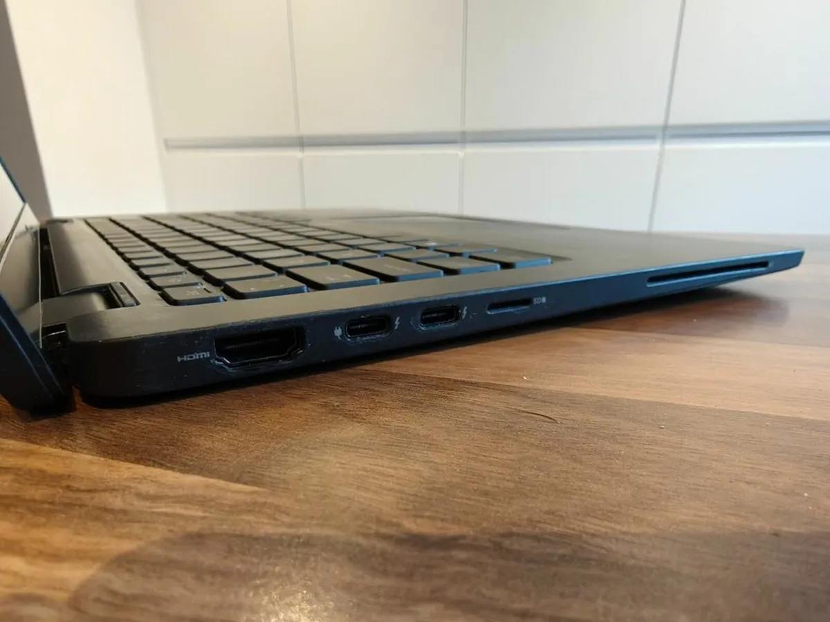 Dell Latitude 7410 | i7 (10th gen) | 16GB | 256GB - Image 4