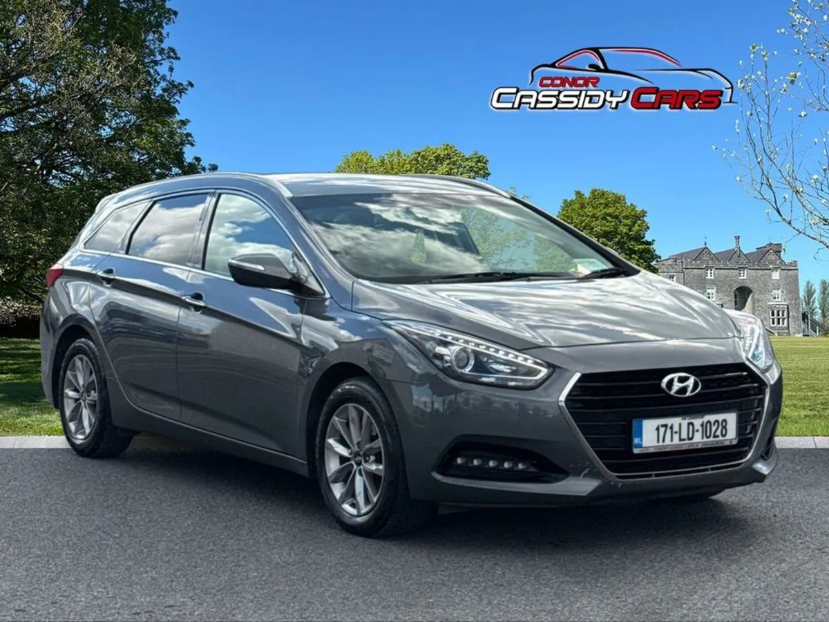 Hyundai i40 1.7 Crdi SE NAV BUS B/dr 5DR - Image 1