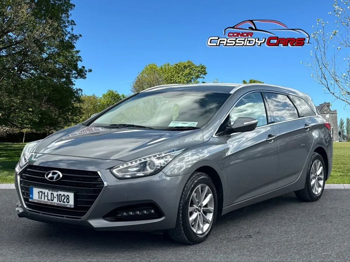 Hyundai i40 1.7 Crdi SE NAV BUS B/dr 5DR - Image 4