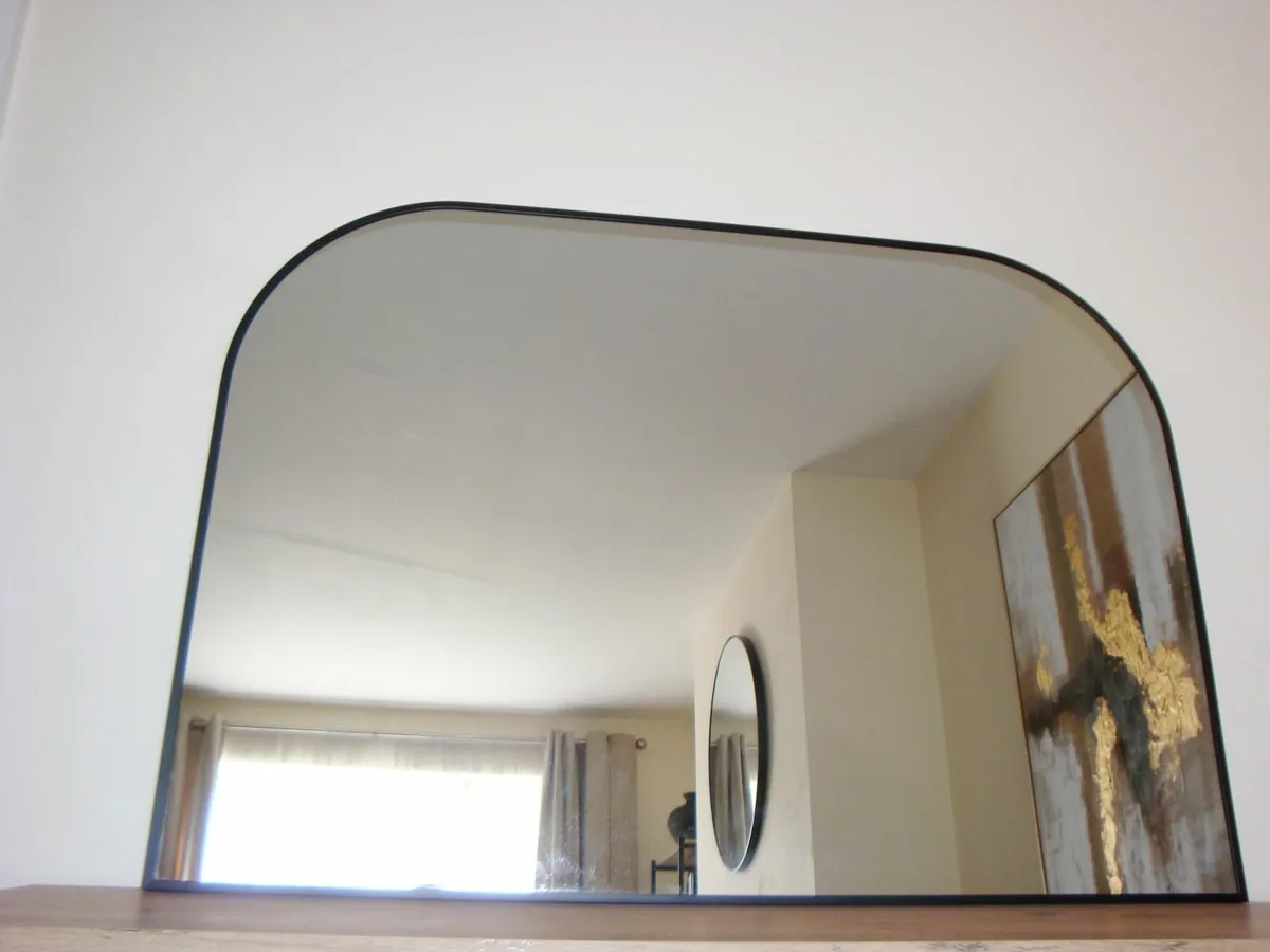Black frame arch mirror 70 x 100 cm - Image 2