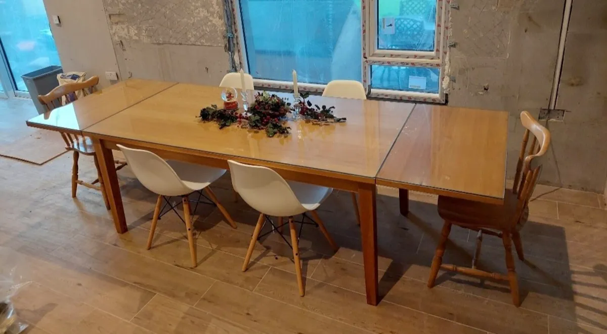 Extendable dining table - Image 2