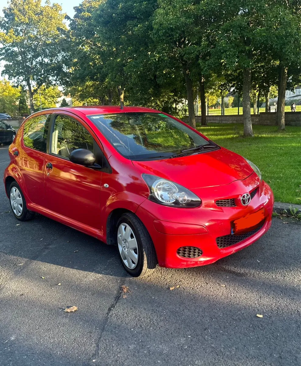 TOYOTA AYGO 2011 - Image 1