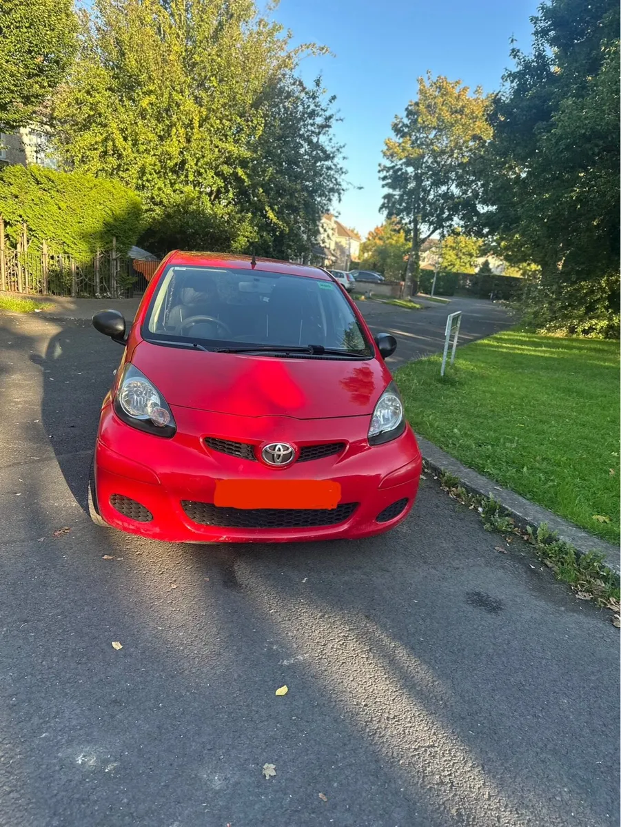 TOYOTA AYGO 2011 - Image 4