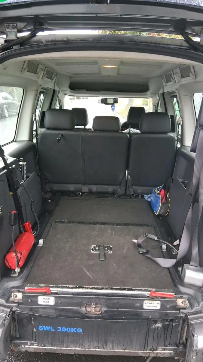 Taxi - Image 4