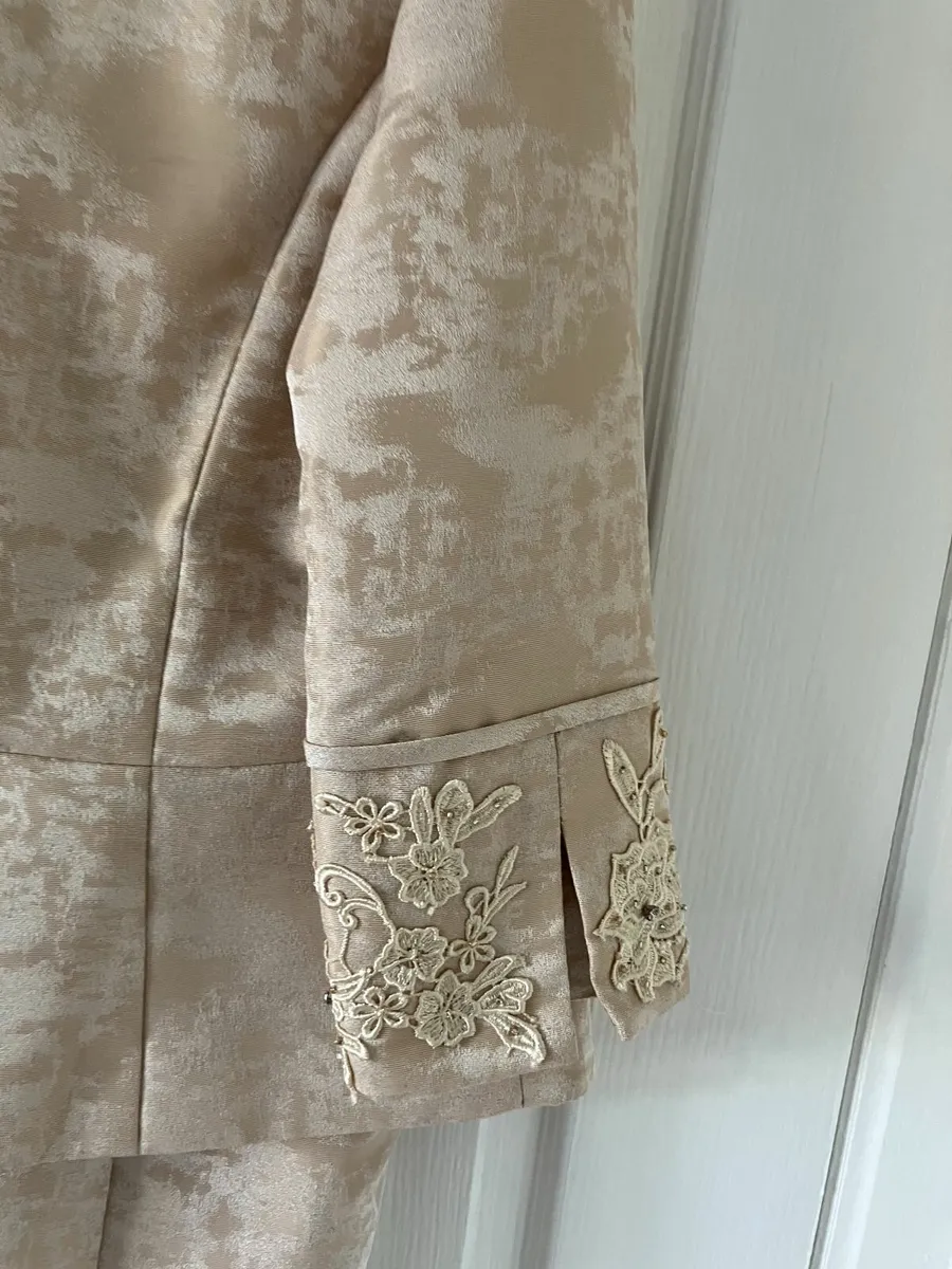 Mother of the Bride Dress and Jacket - Image 4