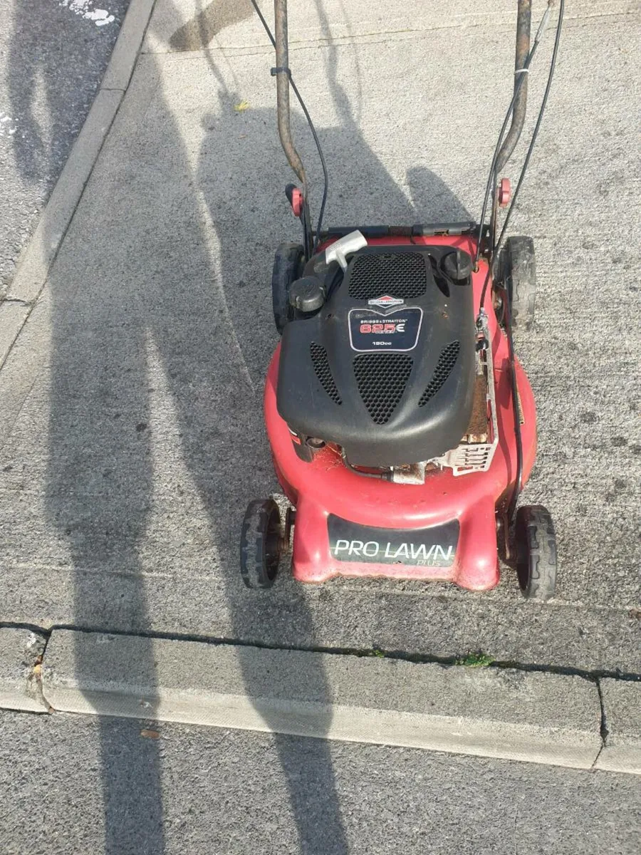 PETROL LAWNMOWER - Image 3