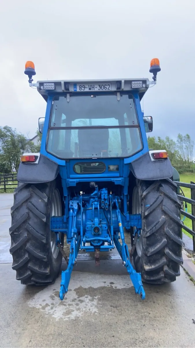 Ford 8210 - Image 2