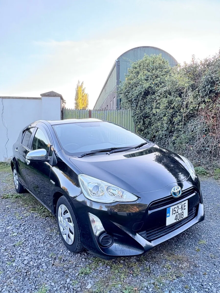 Toyota Aqua 1.5 Hybrid Automatic - Image 3