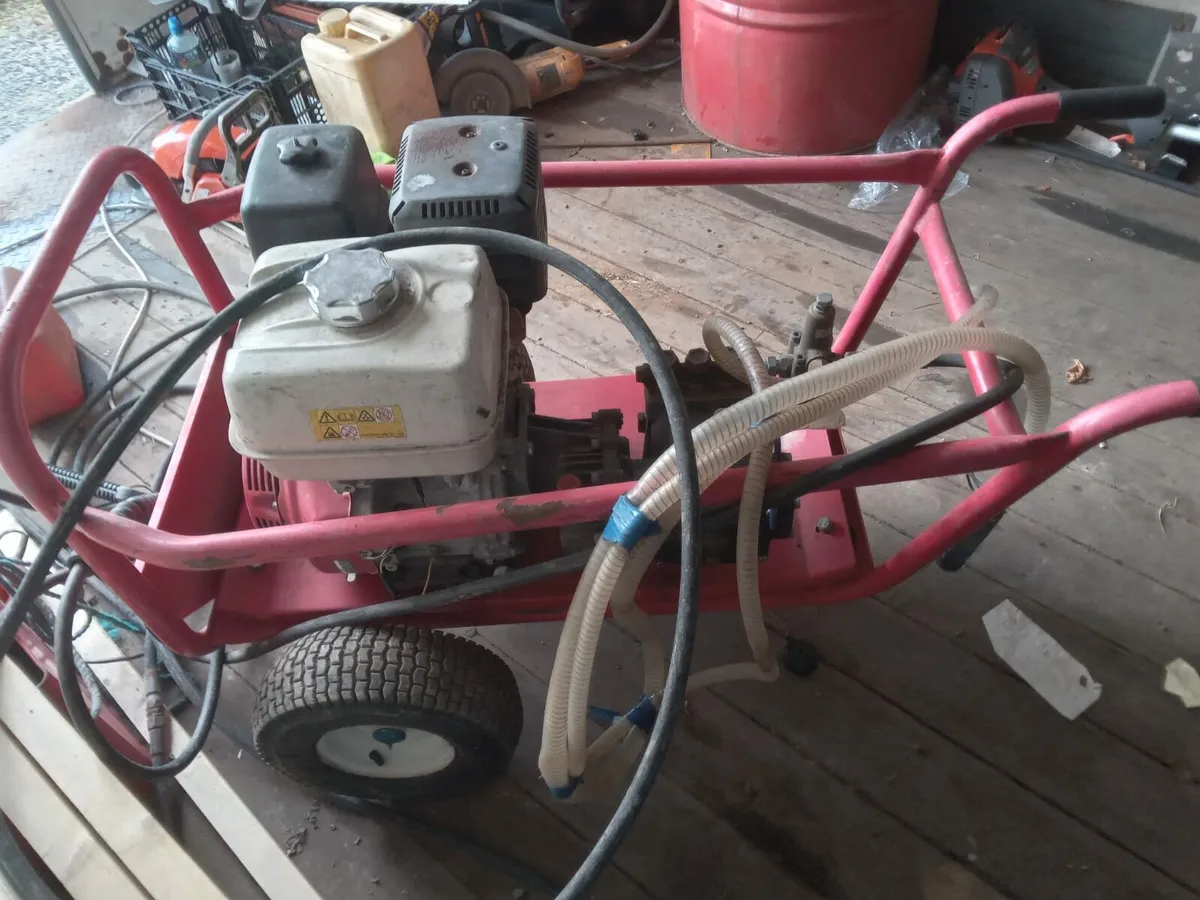 Power washer - Image 2
