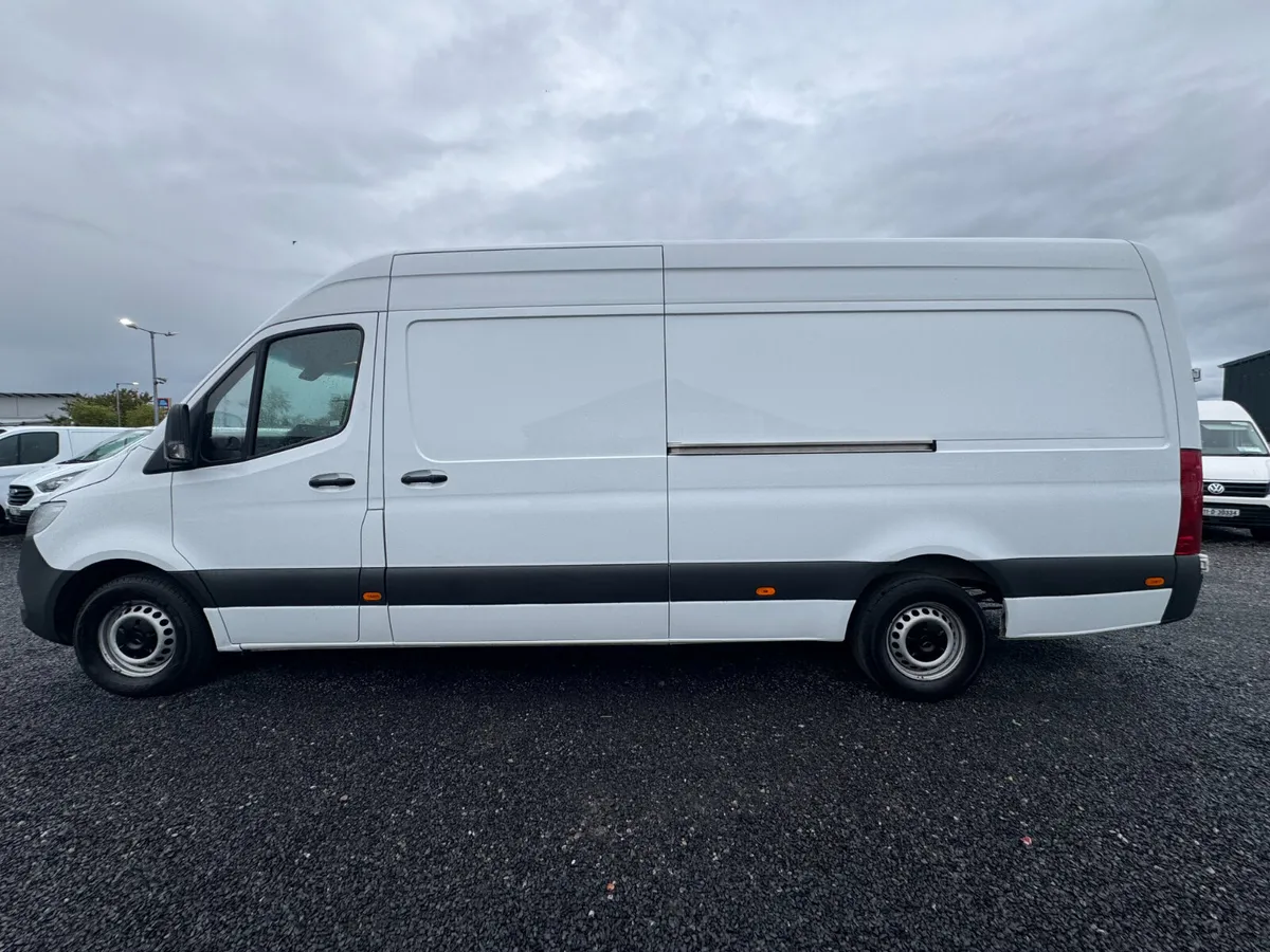 MERCEDES SPRINTER INCLUDES VAT - Image 3