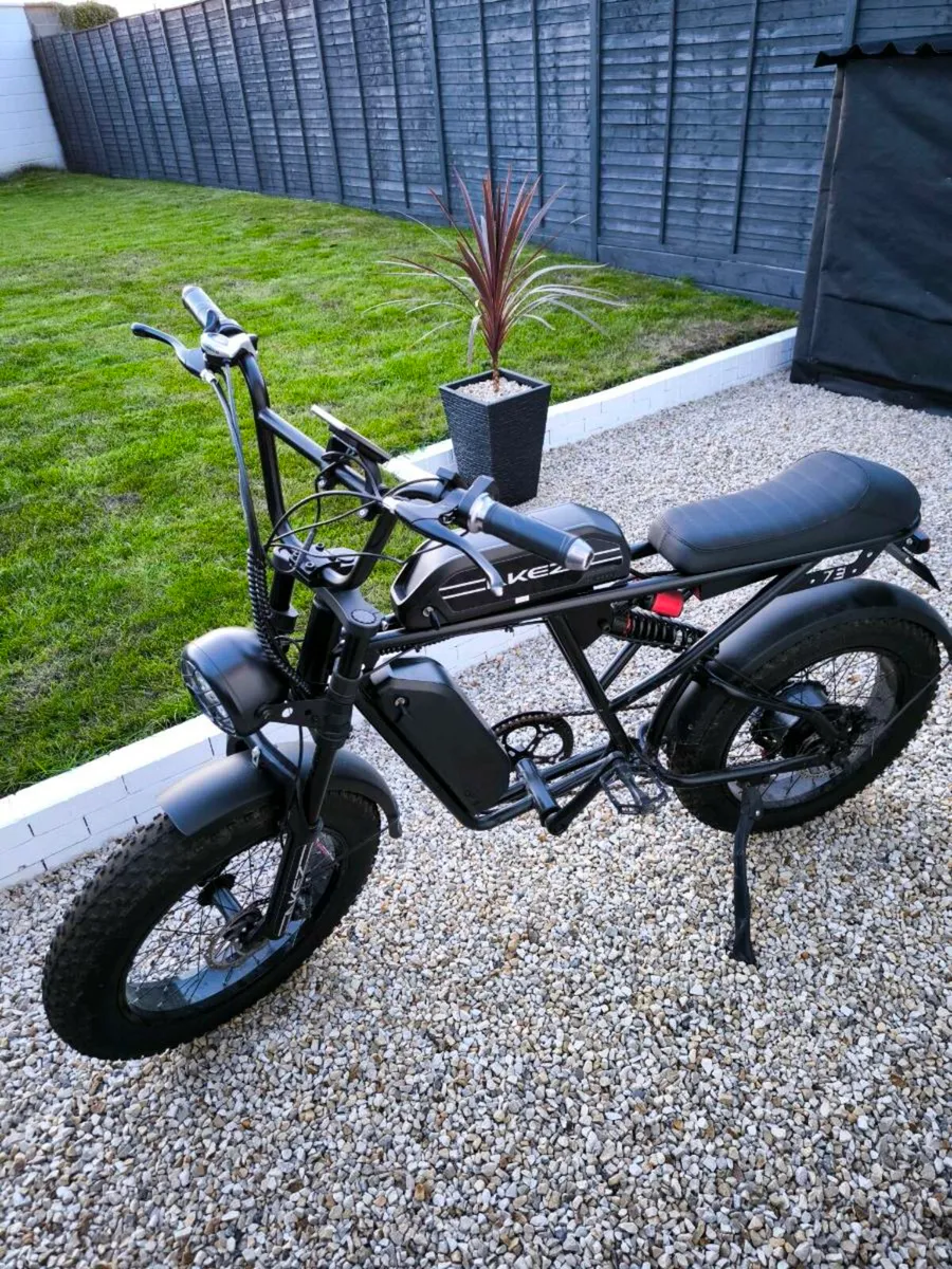Electric bike Akez S2 dual battery. Low milage!! - Image 3