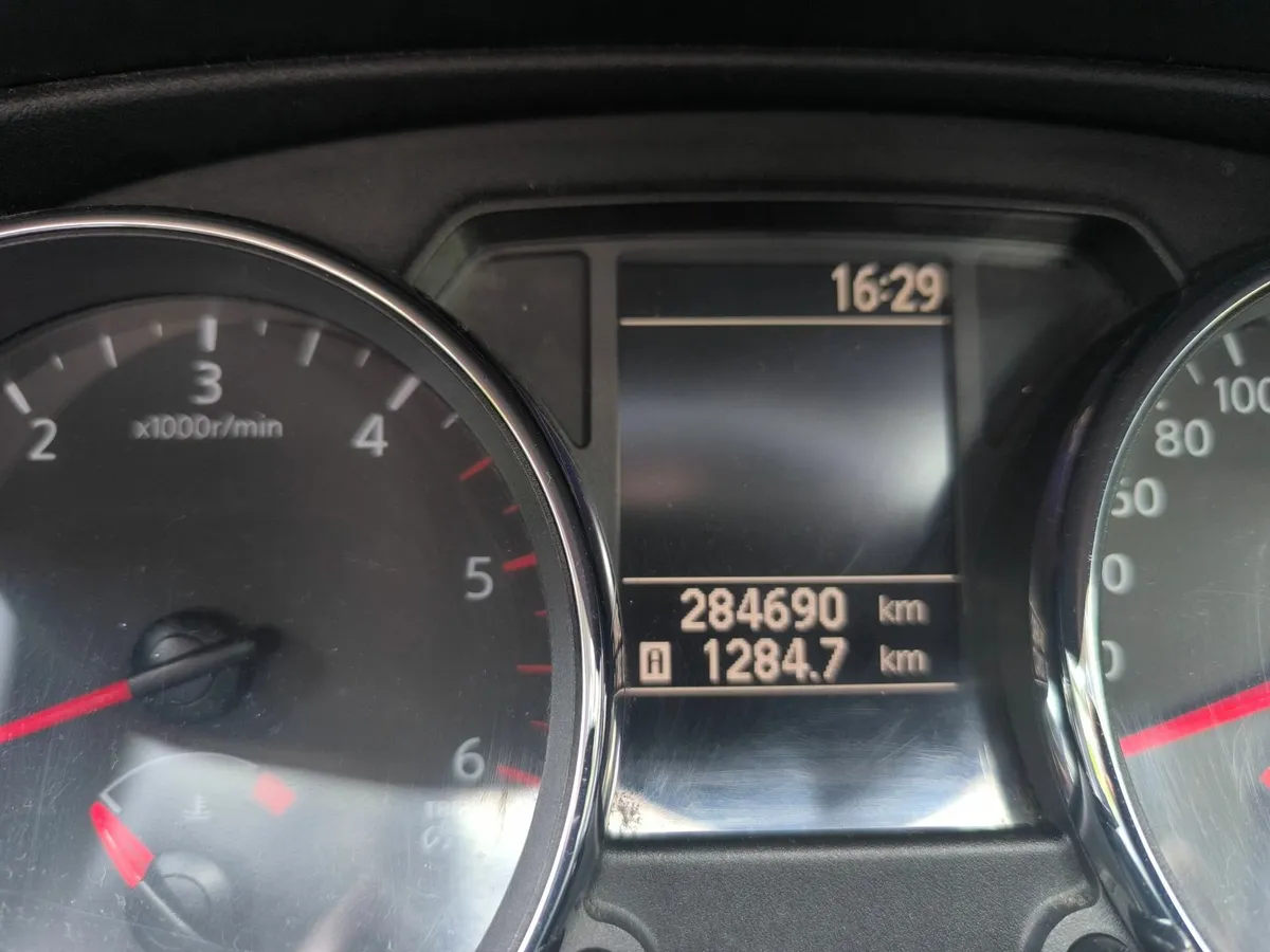 Nissan Qashqai+2 2012 - Image 2