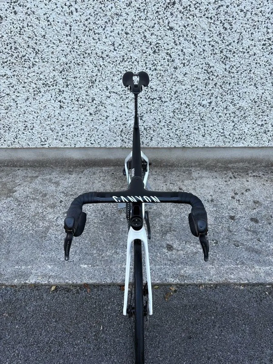 Canyon Aeroad CF SLX 8 Disc (Ultegra Di2) - Image 4