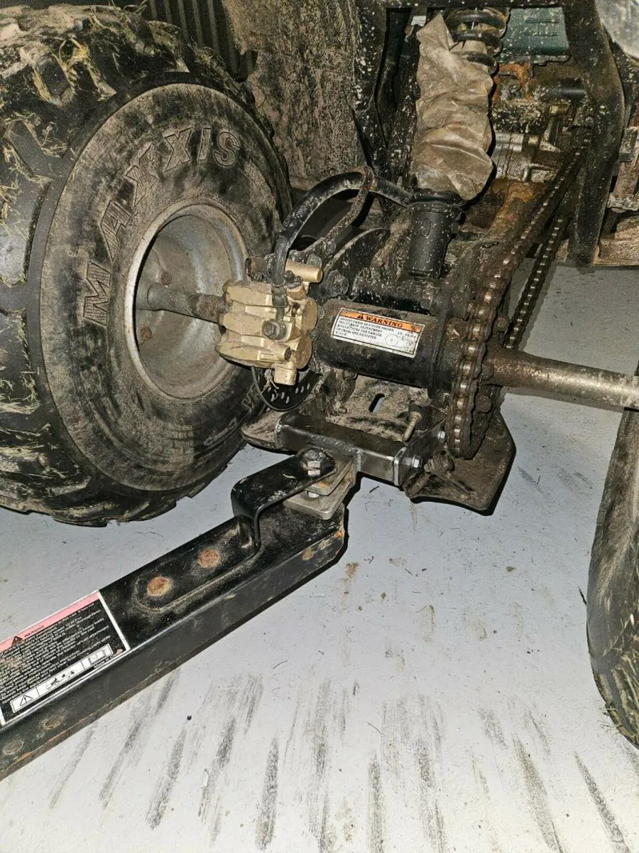 Welding repair work - Image 1