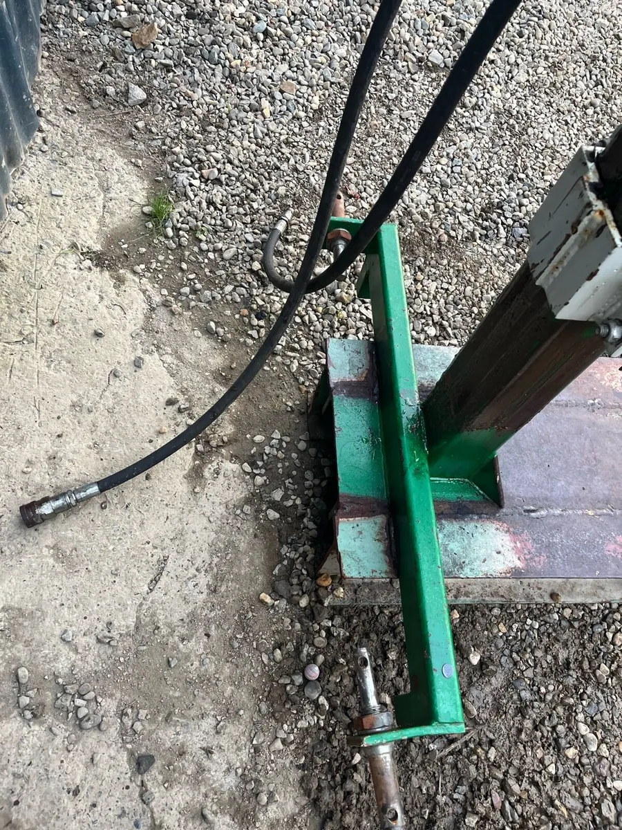 Log splitter - Image 2