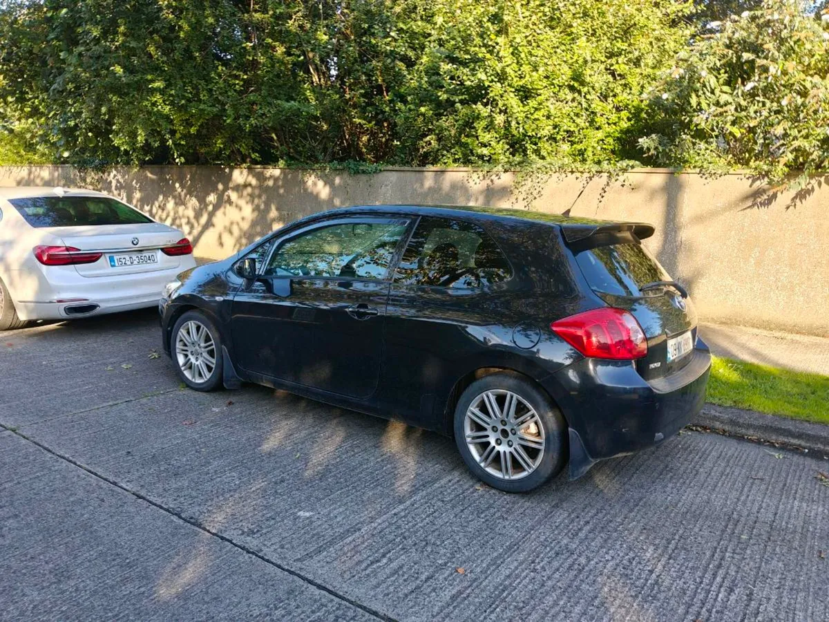 Toyota Auris Sr - Image 2