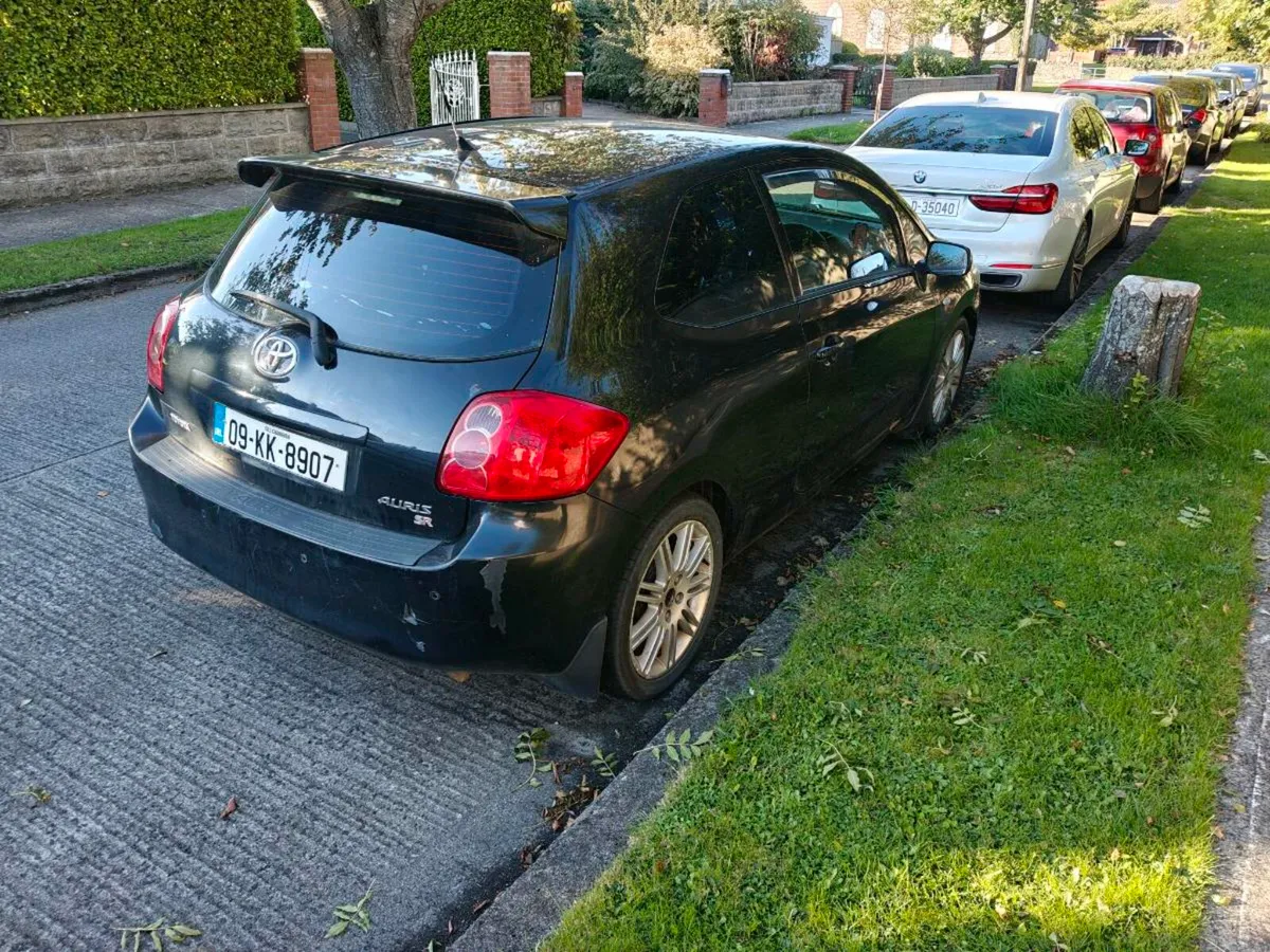 Toyota Auris Sr - Image 3