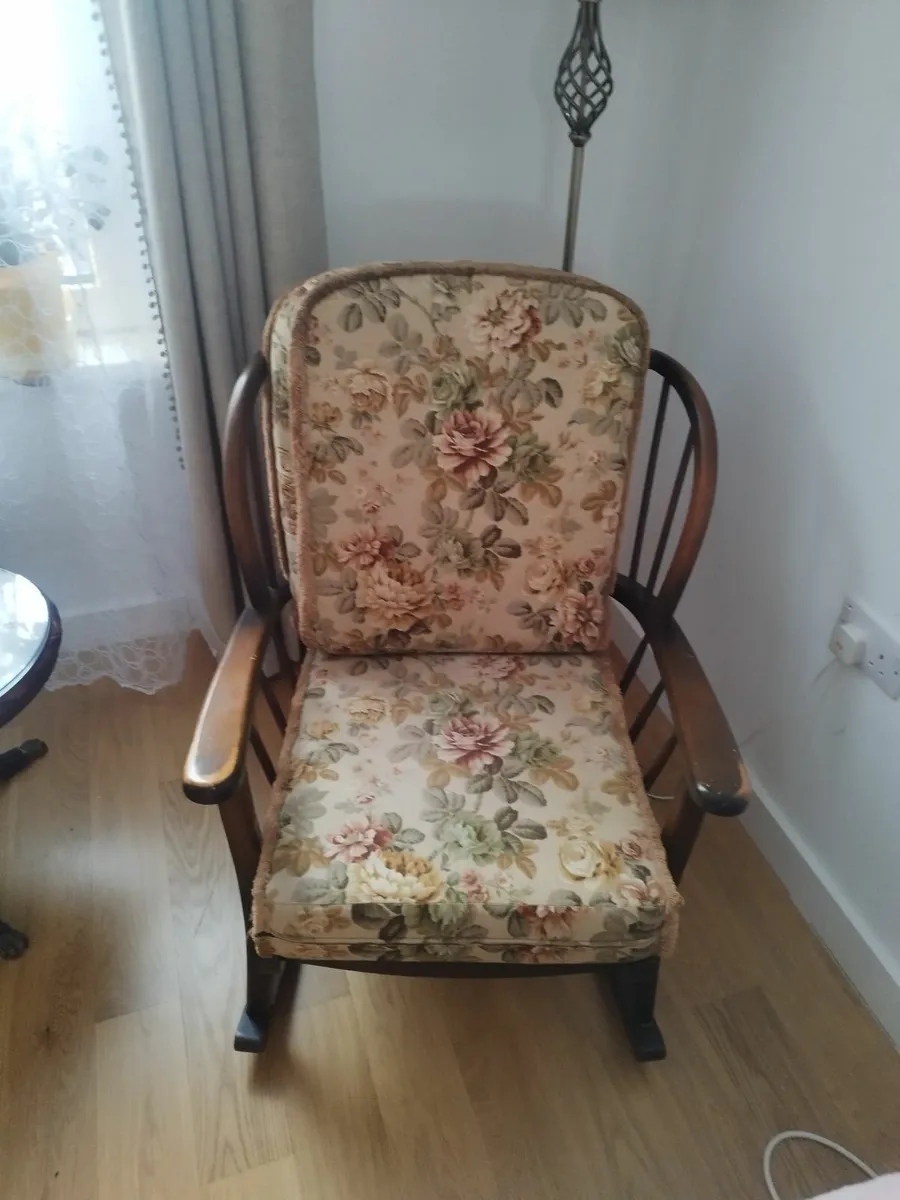 Rocking chair - Image 1