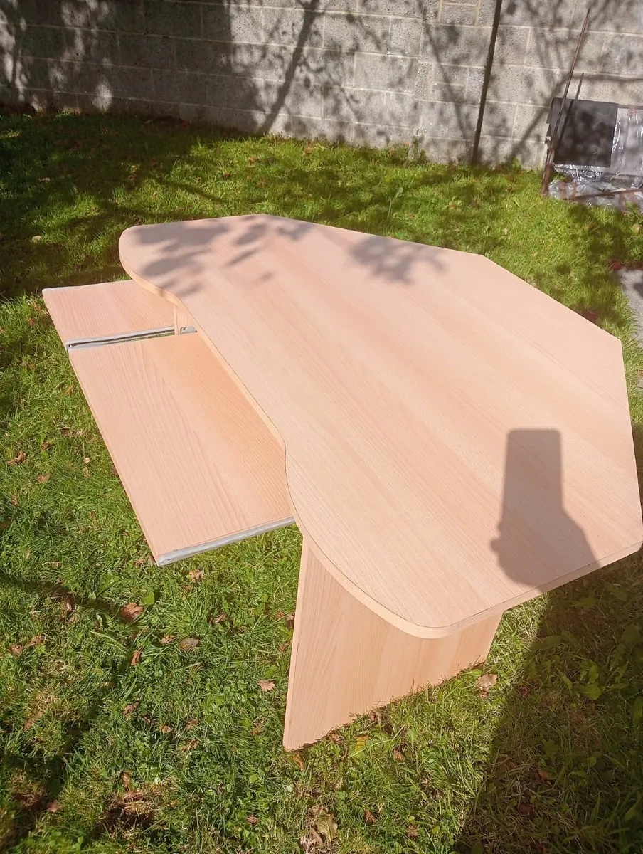 Computer desk - Image 4