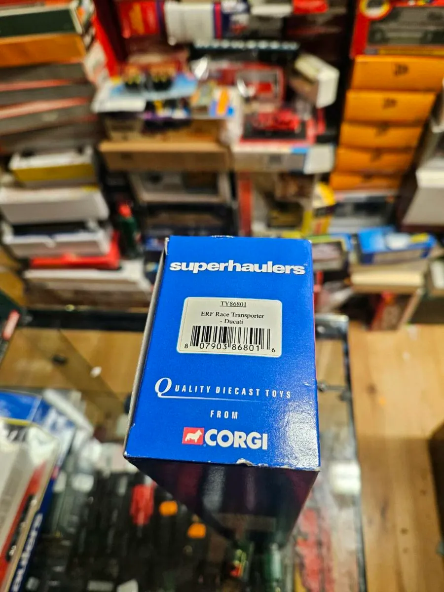 Corgi ERF Tractor Unit Ducati Race Transporter - Image 3