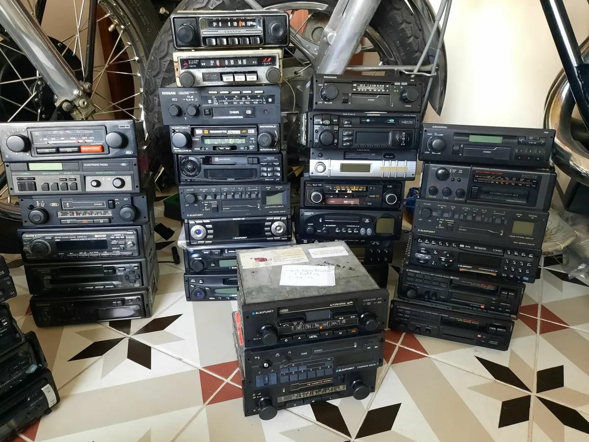 Radios. Huge Collection.  1960 > 2000s - Image 1