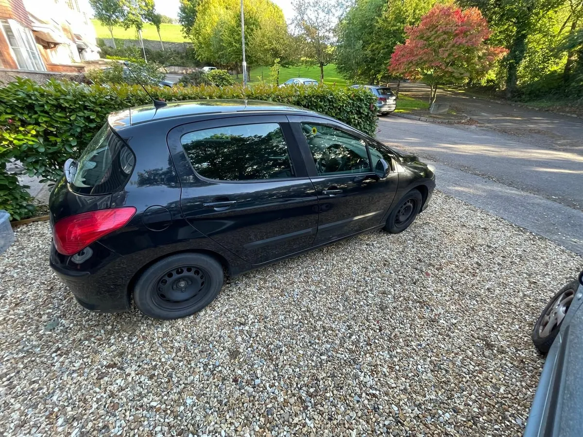 Peugeot 308 2010 - Image 3