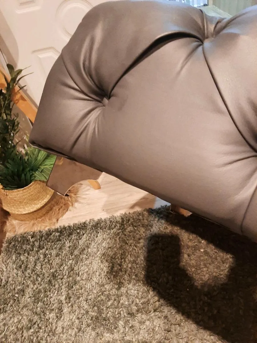 Footstools - Image 4