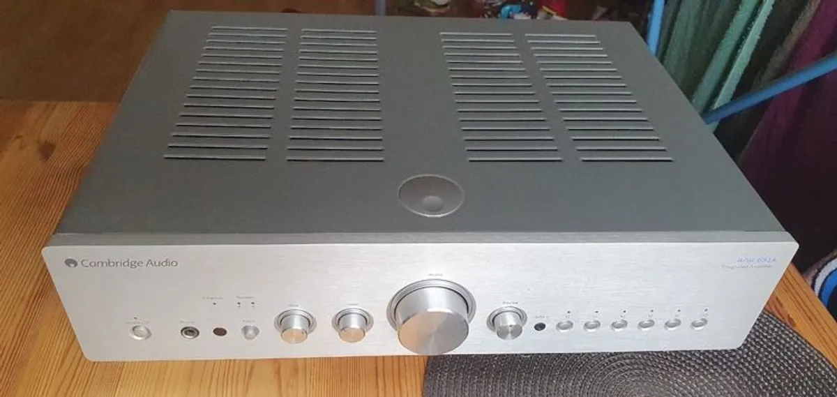 Cambrige Audio Azur 651A- Integrated Stereo Amplifier- Excellent Condition - Image 3