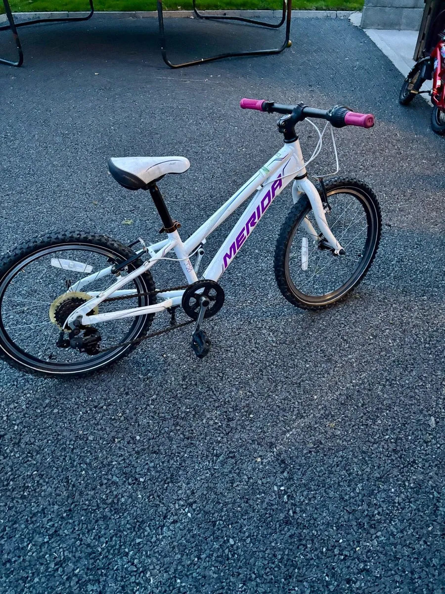 Child’s bicycle - Image 3