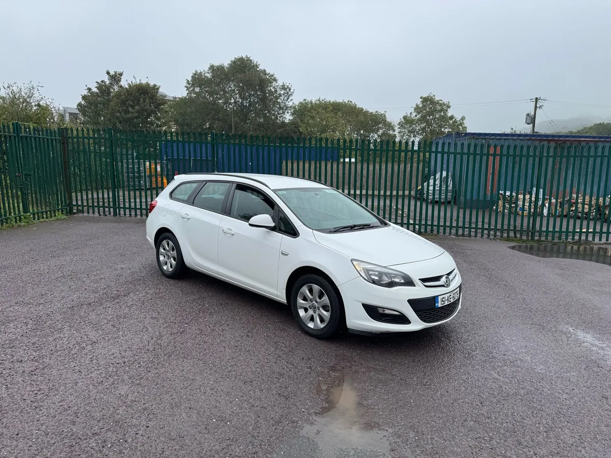 2015 Astra New Turbo Low kms - Image 2