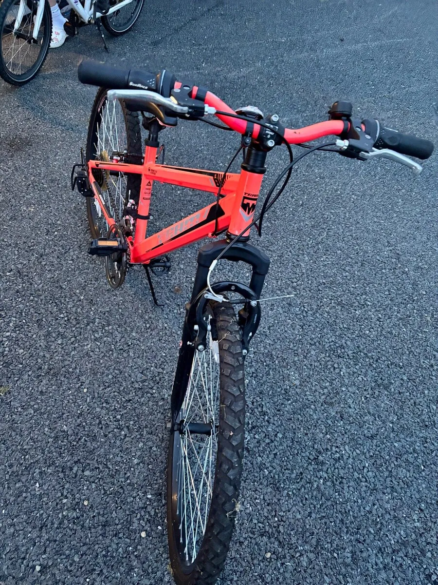 Child’s bicycle - Image 2