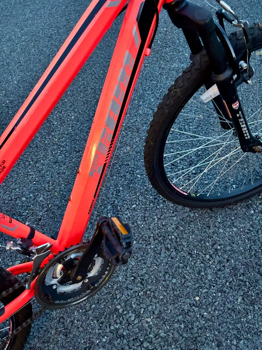 Child’s bicycle - Image 3