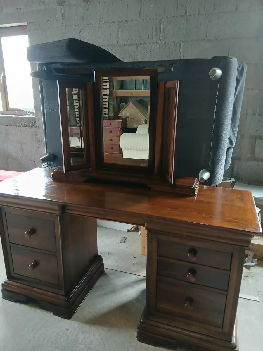 Vanity Unit with Mirror - Image 2
