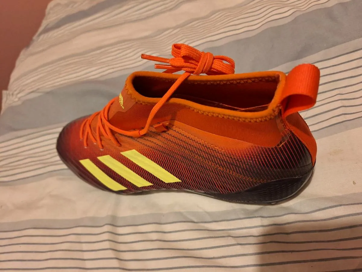 Adidas Predator Football boots - top tier model - Image 3