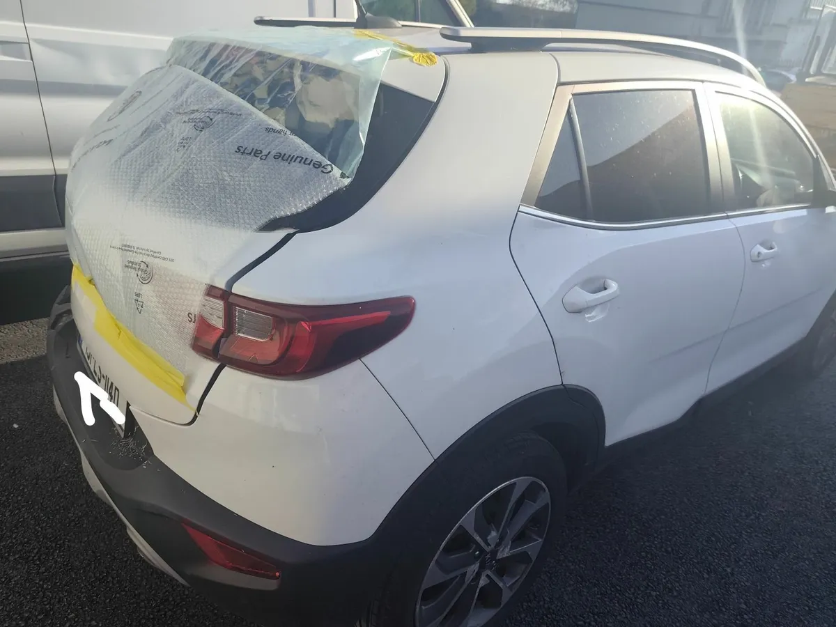2019 kia stonic - Image 3