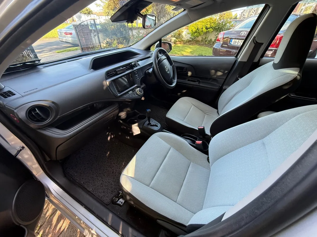 Toyota Aqua 2016 - Image 4