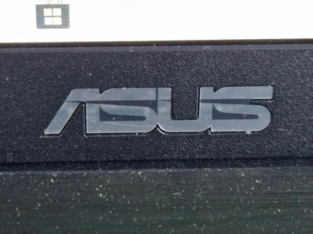 ASUS 15.6 inch Laptop, Windows 10, 4GB RAM, 500GB - Image 4