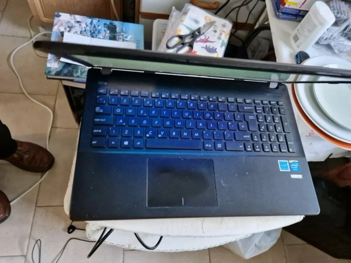 ASUS 15.6 inch Laptop, Windows 10, 4GB RAM, 500GB - Image 2