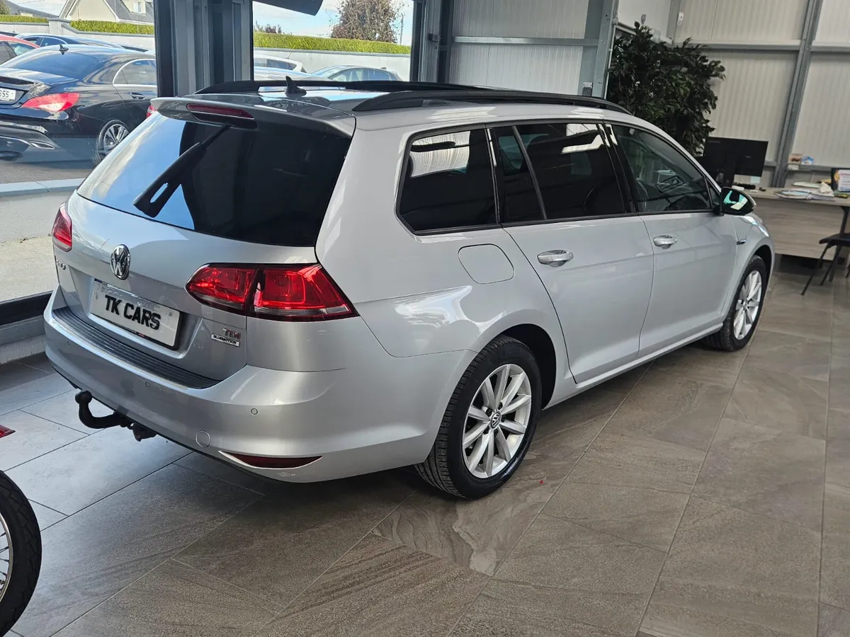 17 VOLWAGEN GOLF ESTATE DIESEL - Image 2