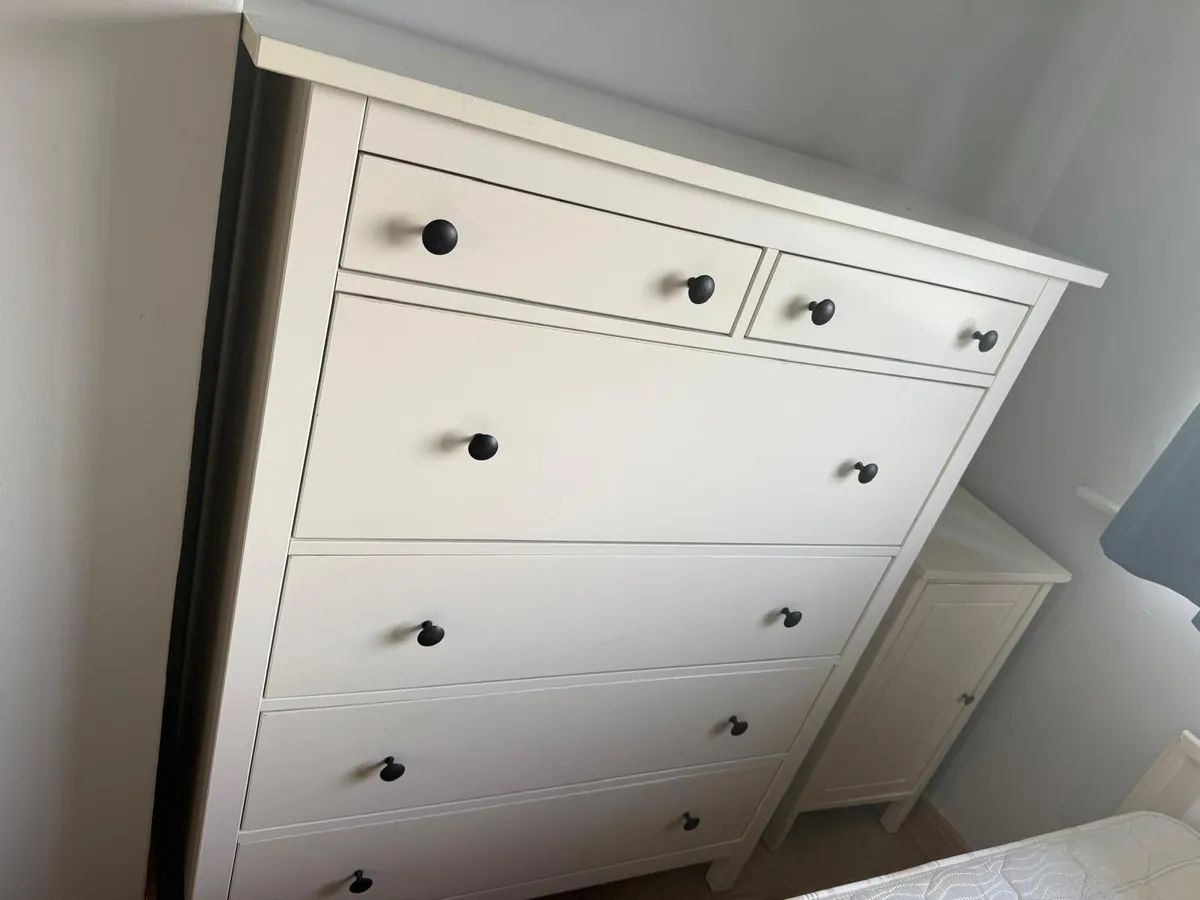 Hemnes chest of drawers - Image 2