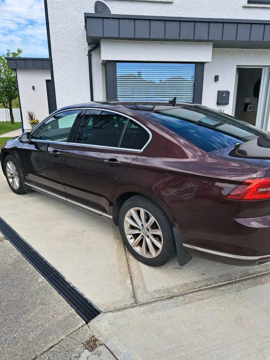 2016 Volkswagen Passat Highline BE Luxury Trim - Image 4