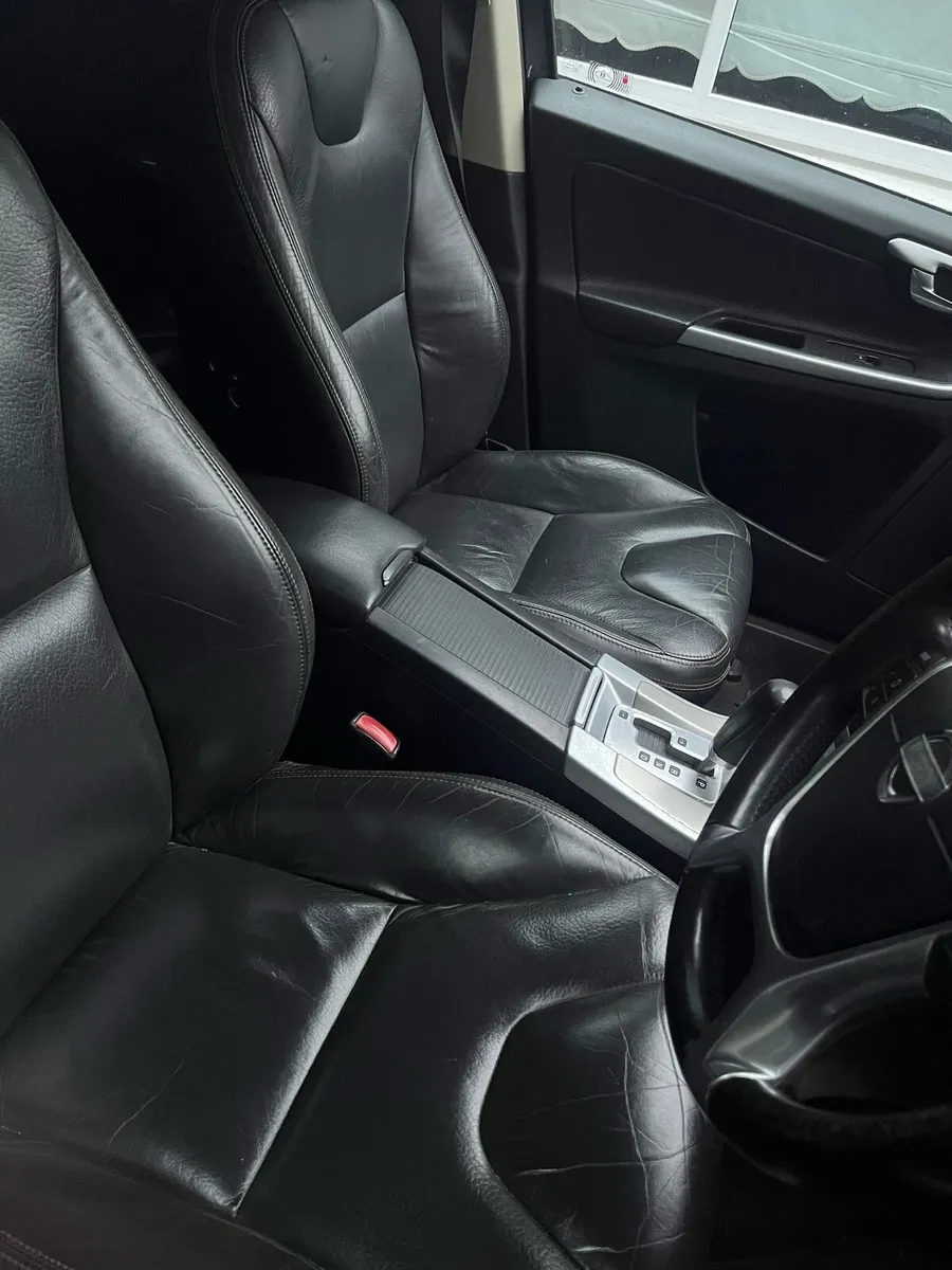 Volvo xc60 d5 - Image 3