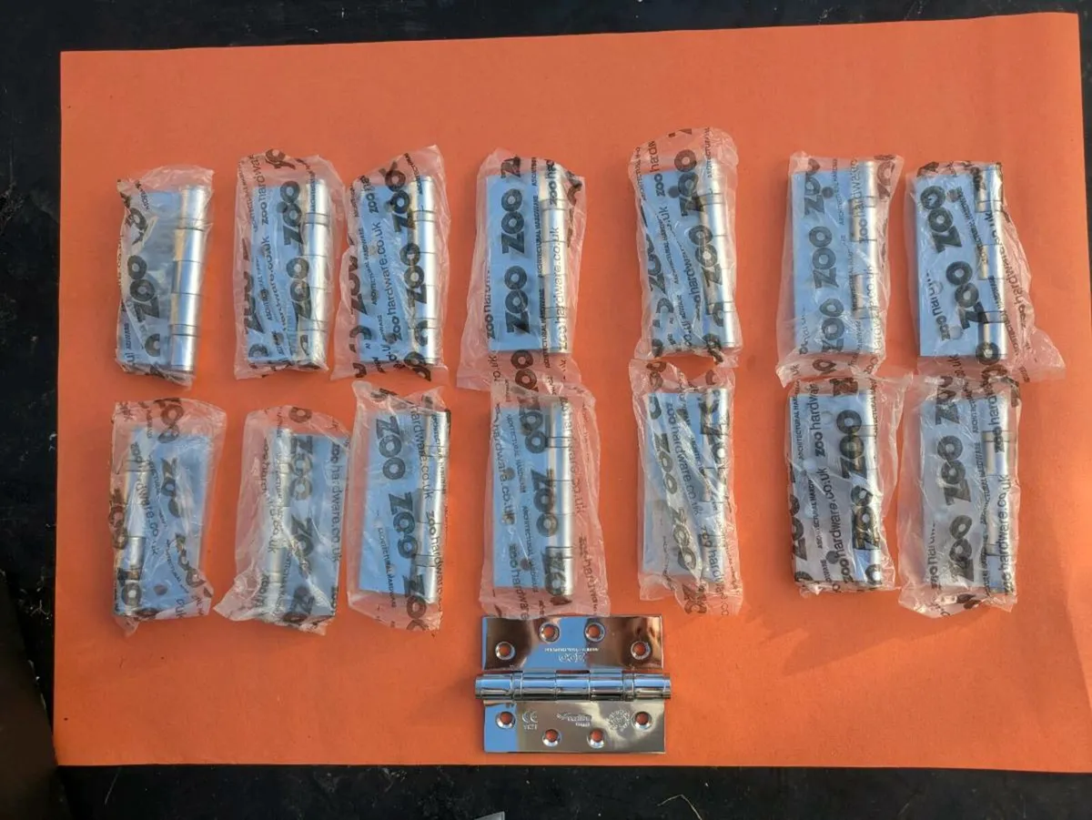 Door hinges - Image 1